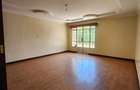 4 Bed Townhouse with En Suite in Lavington - 11