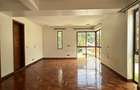 5 Bed Townhouse with En Suite in Lavington - 10