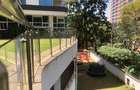 3 Bed Apartment with En Suite at Riverside Drive - 17