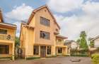 5 Bed Townhouse with En Suite in Lavington - 1