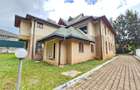 6 Bed House with En Suite in Runda - 1