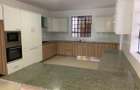 5 Bed Townhouse with En Suite in Kitisuru - 3