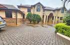 4 Bed Villa with En Suite in Runda - 1