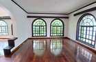 4 Bed Townhouse with En Suite at Riverside Drive - 3