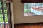 5 Bed House with En Suite at Rosslyn Road - 13