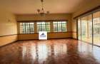 5 Bed House with En Suite in Runda - 16