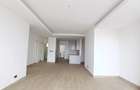 3 Bed Apartment with En Suite at Riverside Drive 65 - 19