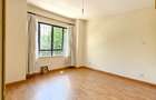 3 Bed Apartment with En Suite in Lavington - 7
