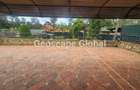 5 Bed House with En Suite in Runda - 9