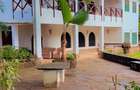 6 Bed House with En Suite in Malindi - 2