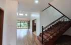 5 Bed Townhouse with En Suite in Runda - 10
