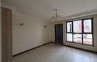 4 Bed Apartment with En Suite in Parklands - 9