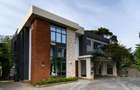 5 Bed Villa with En Suite at Hr82 - 1