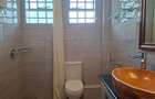 5 Bed House with En Suite at Off Mimosa Rd - 18
