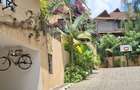 5 Bed House with En Suite at Kyuna - 2