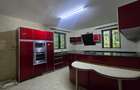 5 Bed House with En Suite in Lavington - 5