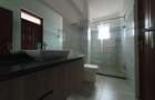 3 Bed Apartment with En Suite in Parklands - 7