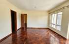 5 Bed House with En Suite in Lavington - 11