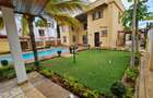 4 Bed House with En Suite in Nyali Area - 3