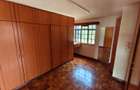 5 Bed Villa with En Suite in Lavington - 11