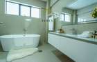 2 Bed Apartment with En Suite in Kilimani - 6