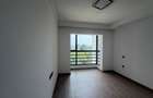 3 Bed Apartment with En Suite in Riverside - 8