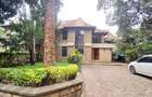5 Bed Townhouse with En Suite at Lavington Green - 2