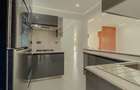 3 Bed Apartment with En Suite at Near Links Road - 9