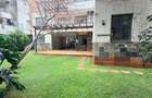 5 Bed Townhouse with En Suite in Lavington - 19