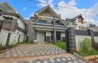 4 Bed House with En Suite at Membley - 1
