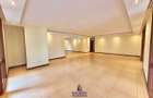 4 Bed Apartment with En Suite at Riverside Drive - 7