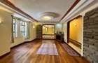5 Bed House with En Suite in Runda - 17