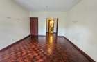 4 Bed Apartment with En Suite in Riverside - 12