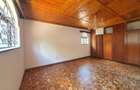 6 Bed House with En Suite in Nyari - 17