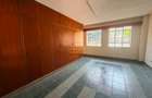 5 Bed Townhouse with En Suite in Nyari - 7