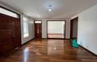 5 Bed Townhouse with En Suite in Lavington - 17