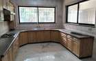 4 Bed Townhouse with En Suite in Lavington - 11