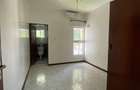 4 Bed Villa with En Suite in Nyali Area - 13