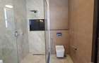5 Bed House with En Suite in Nyari - 10