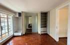 5 Bed House with En Suite in Spring Valley - 10