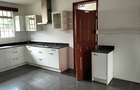 4 Bed Townhouse with En Suite in Nyari - 13