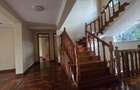 5 Bed Townhouse with En Suite in Lavington - 6
