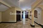 5 Bed House with En Suite in Spring Valley - 8