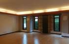 5 Bed Townhouse with En Suite at Lavington - 2