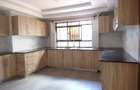 7 Bed House with En Suite at Hillcrest Road - 5