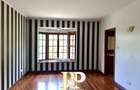 4 Bed Townhouse with En Suite in General Mathenge - 7