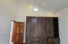 5 Bed House with En Suite in Runda - 12