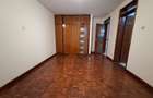 3 Bed Apartment with En Suite in Westlands Area - 18
