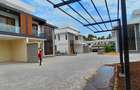 5 Bed Villa with En Suite at 5 Bedroom Villa - 1
