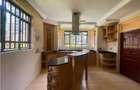4 Bed House with En Suite in Lavington - 4
